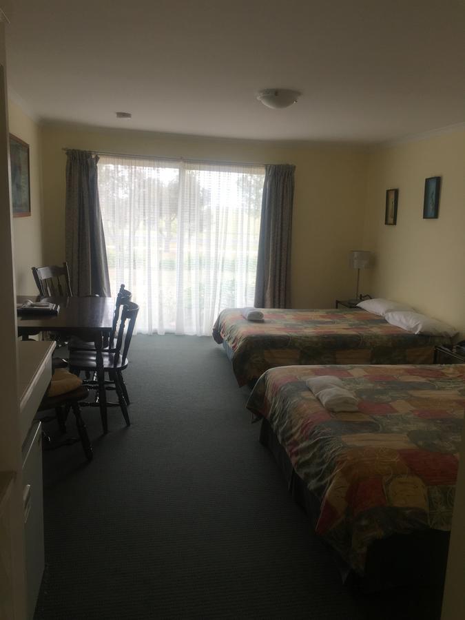 Cardigan Lodge Motel バララット エクステリア 写真