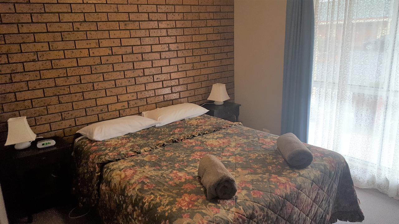 Cardigan Lodge Motel バララット エクステリア 写真